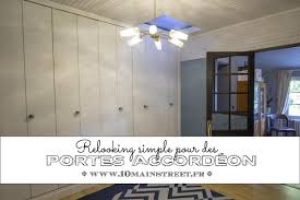Dans un dressing, il est également tout à fait possible d'envisager un placard ouvert, qui permettra un certain si vous le souhaitez, vous pouvez tout à fait repeindre ou décorer votre nouveau placard à vos goûts. Portes Accordeon Un Relooking Simple 10 Main Street