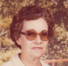 Dollie Avery's Instagram, Twitter & Facebook