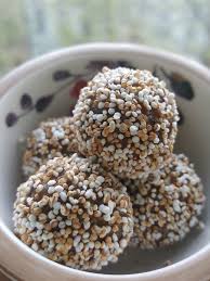 Amaranth Kaffee Balls Balls With Amaranth And Coffee Annas Blattgold Rezepte Blattgold Amaranth