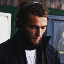 DHARI (@dharimusic) • Facebook