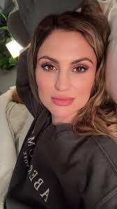 Erin Rushing's Instagram, Twitter & Facebook