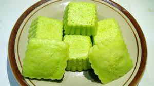 Inilah resep membuat bolu kukus pelangi yang bisa anda coba di rumah. Cara Membuat Jajanan Pasar Yang Menarik Beserta Dan Penjelasanya