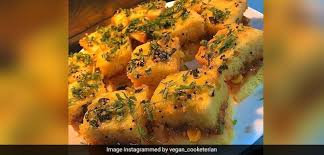 As a diabetic, it's important to make sure you eat healthy meals that don't cause your blood sugar to spike. Try These 6 Low Fat Oats Snack Recipes To Curb Your Cravings R6nationals