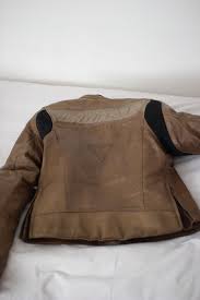 Bonjour, je vends mon blouson en cuir de moto de la marque alpinestars stella noir et blanc pour femme neuf le cuir n'est pas fait car neuf et il est vendu avec dorsale neuve alpinestars. Blouson Moto Dainese Cuir Femme Taille Italienne 44 Taille Europeenne 36 38 Sur Durites Aviation Com Petite Annonce Occasion Leboncoin 3 Durite Aviation Moto Auto En Kit Au Metre Tutoriels Explications Conseils Trucs Et Astuces