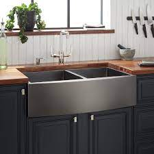 Single bowl kitchen sink in white with grid and strainer enduring in beauty and performance, this enduring in beauty and performance, this apron front kitchen sink is a fashionable kitchen fixture with modern farmhouse charm. 33 Atlas Double Bowl Stainless Steel Farmhouse Sink Curved Apron Gunmetal Black