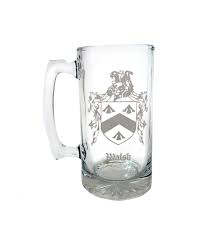 The scots connection clan crest viewer features authentic professionally drawn clan crests as registered at the public register of all arms and bearings in scotland (the lyon register). Etched Clan Crest Family Crest Free Shipping Personalized Engraving Kelly Irish Family Coat Of Arms 27oz Beer Stein Tableware Surclima Handmade Products
