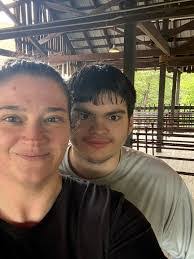 Justin Pasternak's Instagram, Twitter & Facebook