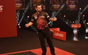 Masters 2021 Price Startet Weltmeisterlich Van Gerwen Ausgebremst Dartn De Dart News Dart Forum Dartsport Informationen Dart Wm Und Mehr