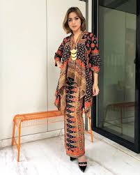 Tips Memakai Kain Batik Sesuai Dengan Bentuk Tubuh Toko batik online batik bagoes solo model baju batik gamis modern diana series call order √ 50+ kebaya modern hijab : tips memakai kain batik sesuai dengan