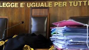 Notaio accusato di peculato, la difesa insiste: "Fatti uguali al precedente  processo"