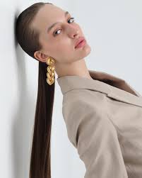 How many hearts are too many hearts ♥️ Shop the Love Chimes Earrings at  www.shopanatina.com . . . #shopanatina #18kgoldplatedjewellery  #shippingworldwide