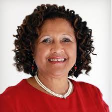 Diane Hill's Instagram, Twitter & Facebook