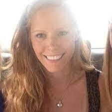 Julie Bumgardner's Instagram, Twitter & Facebook