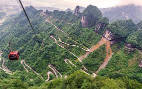 La Plus Belle Route De La Semaine Tianmen Road En Chine Planet Ride Zhangjiajie Paysage Grandiose Ile De Bali