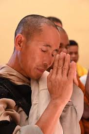 Sự xung đột giữa Đại Thừa và Tiểu Thừa