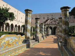 A cisanello cambia la viabilità interna per esigenze di cantiere emergenza sangue, appello aoup ai donatori: Monastery Of Santa Chiara Naples Campania Italy Visititaly Info