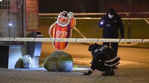 Jakten fortsätter efter dödsskjutningar