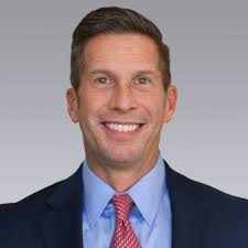 I am pleased to announce Greg Capps' expanded role as Executive Managing  Director & Brokerage Market Leader for Raleigh. With more than 22 years of  real estate experience, Greg is well-positioned to… |