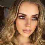 Carla Renfroe's Instagram, Twitter & Facebook