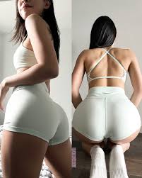 I think the squats are finally paying off