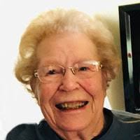 Ellen Dockter's Instagram, Twitter & Facebook