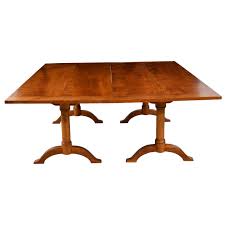 Tulsa single pedestal table available with a oval top or smaller 36 inch round top, the tulsa oak single pedestal table will accept up to two center leaves. Shaker Dining Room Tables 23 For Sale At 1stdibs