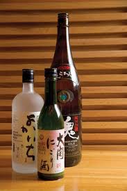 Sake 101 A Drinker S Guide To Japanese Rice Wine Japanese Rice Wine Rice Wine Sake Sushi