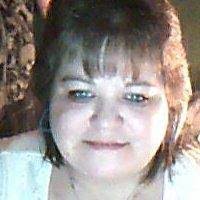 Leslie Denny's Instagram, Twitter & Facebook