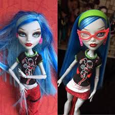 Be Yourself Be Unique Be A Monster Monsterrific Makeover 3 Ghoulia Yelps Basic Subito a casa e in tutta sicurezza con ebay!