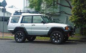 Les Richmond Automotive Stage 2 Flare Kit Pictures - Australian Land Rover Owners Land Rover Land Rover Discovery 2 Land Rover Discovery 1