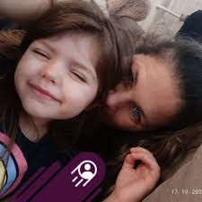 Izrazi svoju sreću s Balea „Happy Melody“ proizvodima. 😊 Od mirisnih  gelova za tuširanje do šarenih krema za tijelo, svaki proizvod unosi  osjećaj optimizma i užitka u tvoju 'self-care' rutinu. Prepusti se