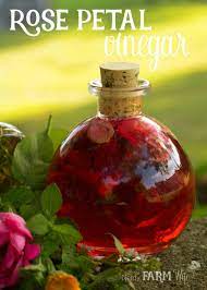 Rose Petal Vinegar 7 Ways To Use It Rose Recipes Edible Flowers Recipes Fresh Rose Petals