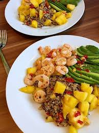 Quinoa Salat Mit Mango Avocado Und Garnelen Von Supernaturalfoods Chefkoch Rezept Quinoa Salat Mit Mango Quinoa Salat Quinoa