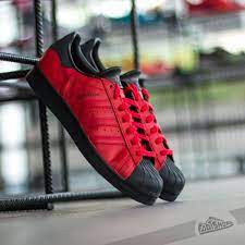 Halten sie es mit dem adidas racer oder adidas primeknit frisch. Herren Sneaker Und Schuhe Adidas Superstar Camo 15 Collegiate Red Core Black