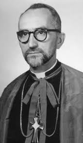 Paul Seitz's Instagram, Twitter & Facebook