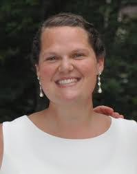 Kelly Tew's Instagram, Twitter & Facebook