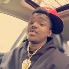 Introducing @vicious.summer from SUNY Suffolk Community College☀️⬇️🎼 Name:  Vicious Summer Sam Aronoff (Lead Vocals, Guitar), Alex Isaacson (Guitar),  Conor Riccomini (Bass), and Jack Zuckerberg (Drums) are Vicious Summer. A  4-piece Alt-rock band