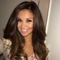 Veronica Buttelman's Instagram, Twitter & Facebook