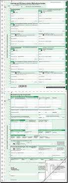 La parola italiana libro deriva dal latino liber.il vocabolo originariamente significava anche corteccia, ma visto che era un materiale usato per scrivere testi (in libro scribuntur litterae, plauto), in seguito per estensione la parola ha assunto il significato di opera letteraria. Mahnbescheid Sigel