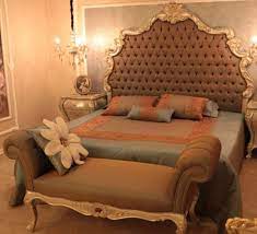 Das schlafzimmer ist bekanntlich ein ort der entspannung und erholung. Casa Padrino Luxus Barock Doppelbett Braun Silber Gold 230 X 200 X H 220 Cm Edles Massivholz Bett Mit Kopfteil Prunkvolle Schlafzimmer Mobel Im Barockstil
