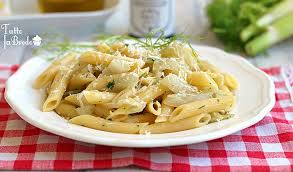 La ricetta della pasta frolla per prepararla in modo tradizionale e sfornare facilmente crostate perfette e biscotti croccanti. Pasta Ai Finocchi Primo Piatto Leggero E Gustoso Tutto Fa Brodo In Cucina