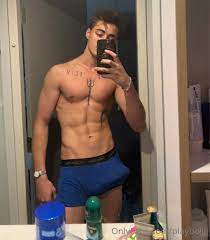 playboijjj - Photo Sharing - Gay For Fans Forum