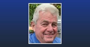 Robert Beier's Instagram, Twitter & Facebook