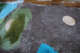 Jeweils am reihenanfang und reihenende werden je drei maschen im perlmuster gestrickt. Einen Spielteppich Filzen Utas Gluck