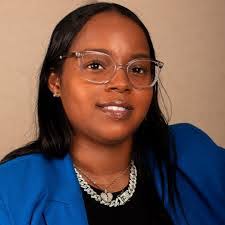 Daphne Barber's Instagram, Twitter & Facebook