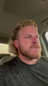 #repost #catfish #myspace #eyebrows #beyoubabygirl #fleek #blowingbacks  #mullet #fyp #LaZerRantZ