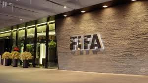 وستكون بطولة كأس العرب 2021 فرصة أمام منظمي بطولة كأس العالم 2022 للوقوف على جاهزية العمليات التشغيلية والمرافق المخصصة للمونديال، حيث تستضيف قطر البطولتين في شهري نوفمبر/تشرين الثاني وديسمبر/كانون الأول المقبلين، كما ستقام المباراة النهائية في كأس العرب يوم 18 ديسمبر/كانون. Ø³Ø­Ø¨ Ù‚Ø±Ø¹Ø© ÙƒØ£Ø³ Ø§Ù„Ø¹Ø±Ø¨ 2021 Ø§Ù„Ø«Ù„Ø§Ø«Ø§Ø¡ Ø§Ù„Ù…Ù‚Ø¨Ù„ ÙÙŠ Ù‚Ø·Ø± Ø§Ù„Ø´Ø±Ù‚ Ø§Ù„Ø£ÙˆØ³Ø·