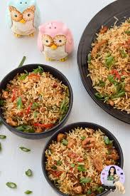 Home cooked foods can never beat the flavors of foods served in authentic chinese restaurants. Chicken Fried Rice Recipe Video An Easy Under 30 Minute Recipe