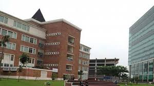 Misalnya untuk cluster ekonomi dan bisnis seperti jurusan akuntasi dan manajemen memiliki total biaya yang hampir sama yaitu rp 206,690,000. Heboh Universitas Ini Tarif Parkirnya Paling Mahal Se Indonesia Ini Alasan Si Pengelolah Parkir Warta Kota
