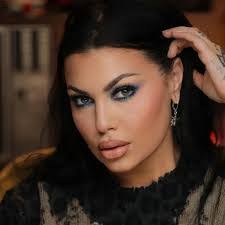 Barbara Mast's Instagram, Twitter & Facebook